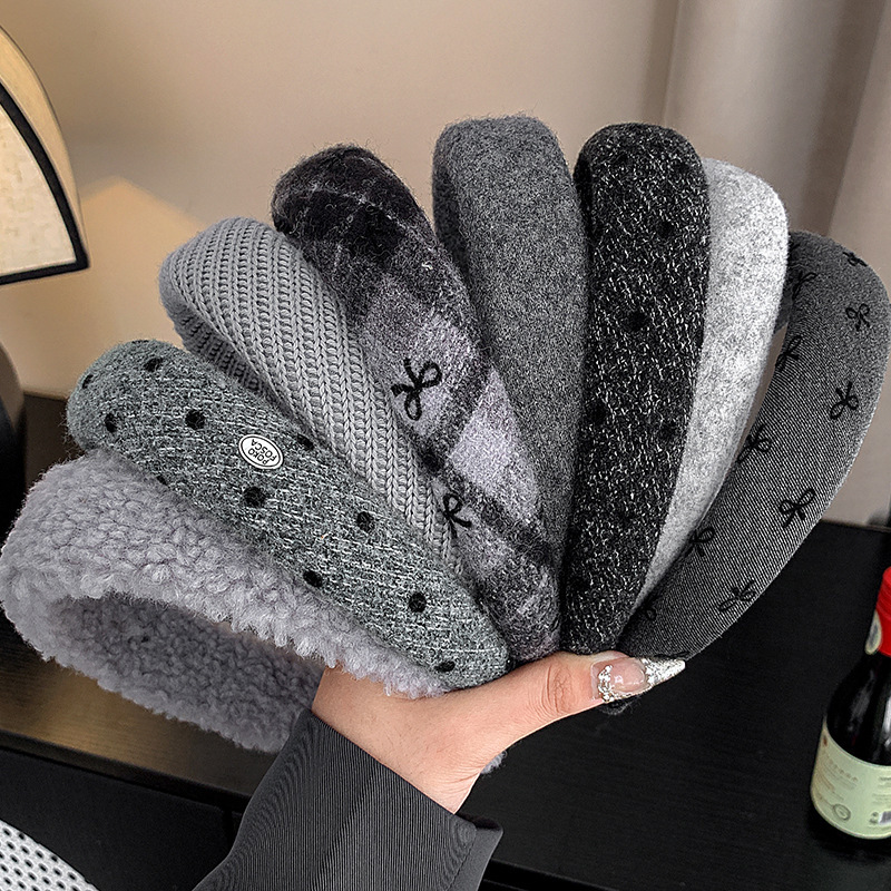 Luxury Skincare Daily - Black Luxury Vintage Bow Headband Women's